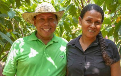 Learn about Colombian cocoa farmers: the hands behind our fine flavour cocoa.